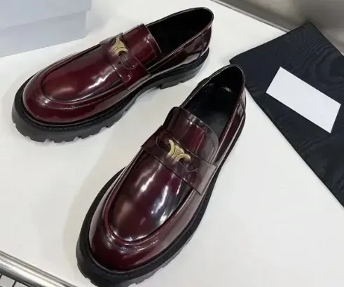 Designers kvinna casual skor klänning skor läder skor lyxiga mode loafers get läder insula kohud läderskor