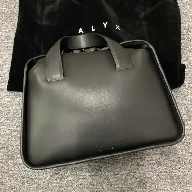 High Quality 1017 ALYX 9SM Tank Bag For Men And Women High Quality 1017 ALYX 9SM Tank Bag For Men And Women