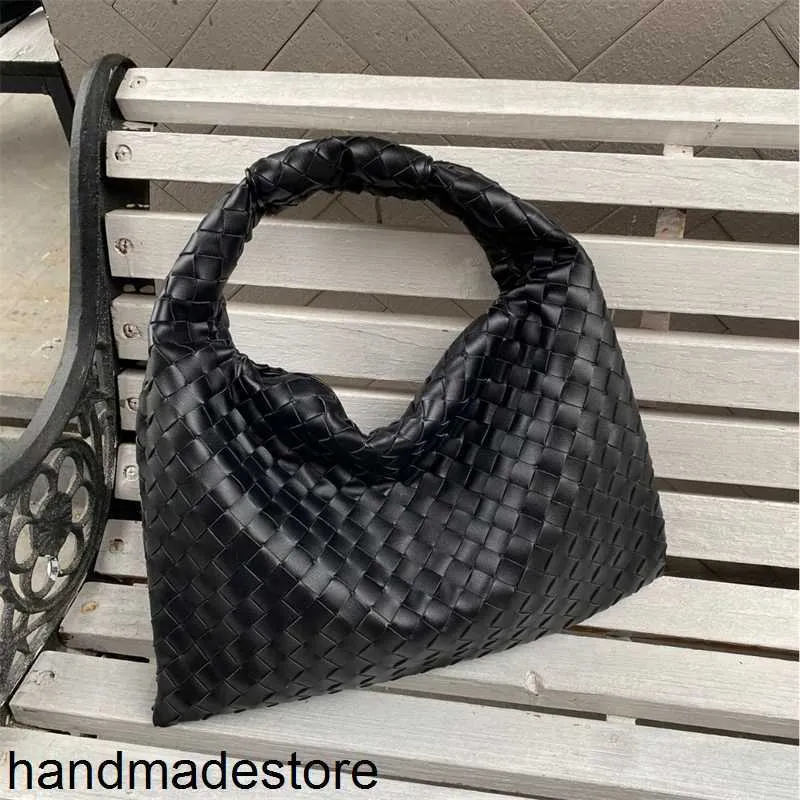 Venetaabottegas Shop Sac à dos classique en cuir de vache tissé à la main pour femme, sac sous les bras, sac à dos à bandoulière simple, sac plat