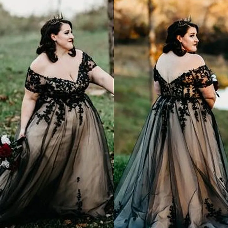 Robe de mariée noire de taille plus en V ou ouvert une ligne au sol de la ligne de plancher