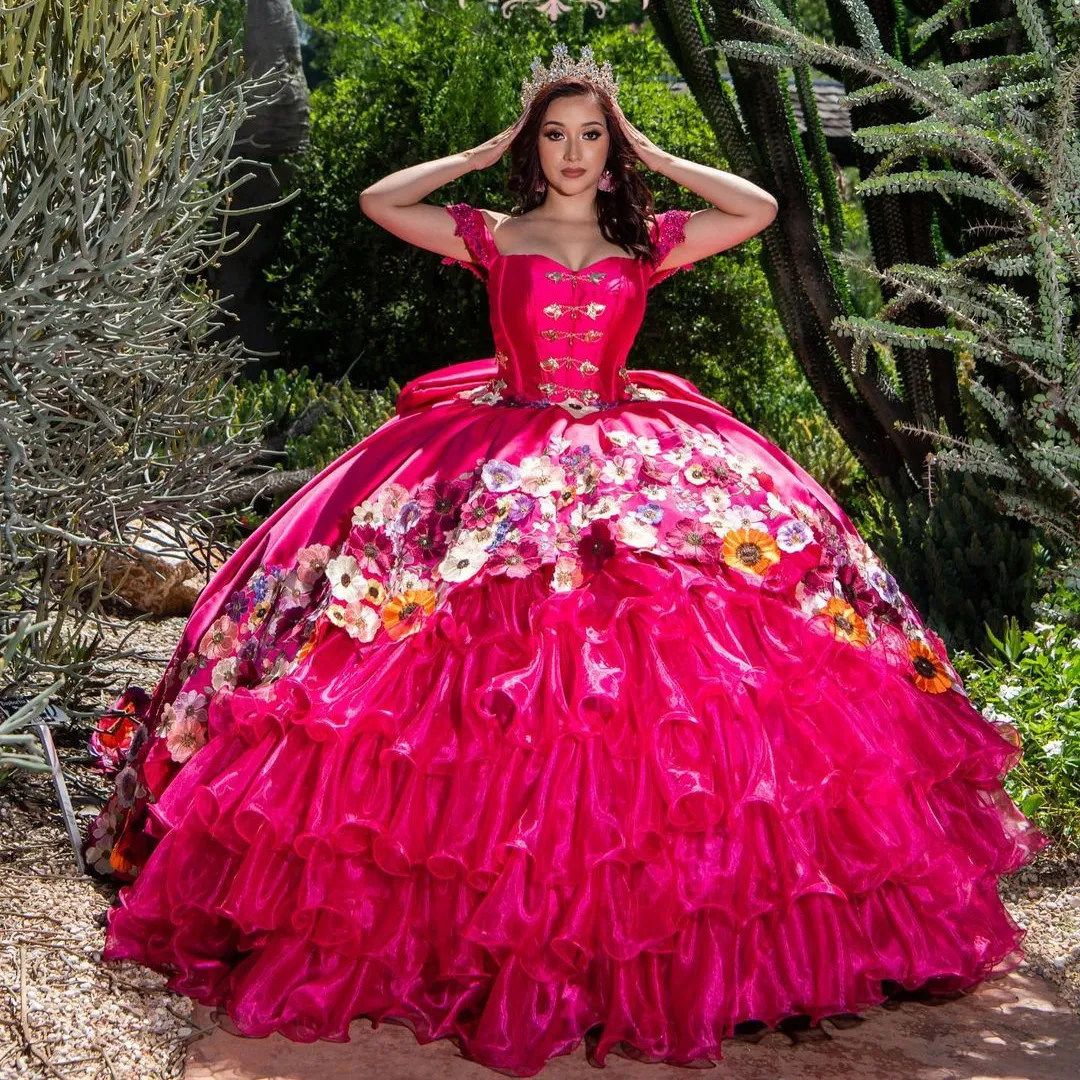 Elegante Sweetheart Quinceanera Jurk Baljurken Applicaties Kralen Tull Tiered Sweet 16 Jurken Vestido De 15 Custom Made