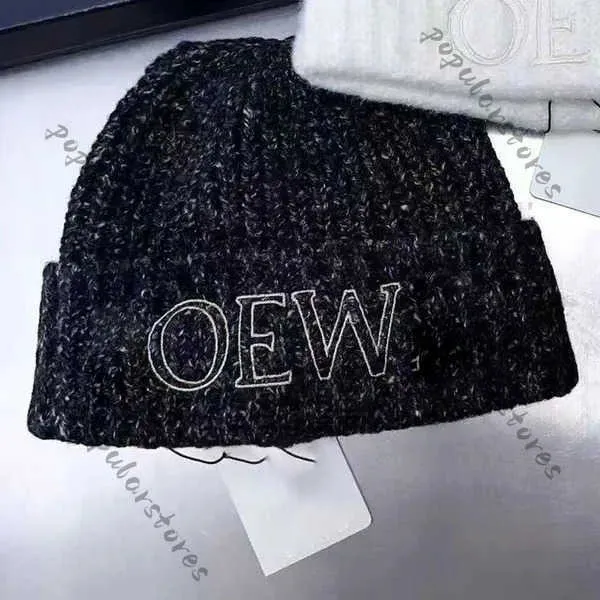 Cappello Beanie Cappello Loewee Designer di lusso Beanie Inverno Uomo e Donna Triangolo di moda Lettere Design Cappelli lavorati a maglia Berretto di lana autunnale Cappello caldo unisex geometrico 4 3L8G