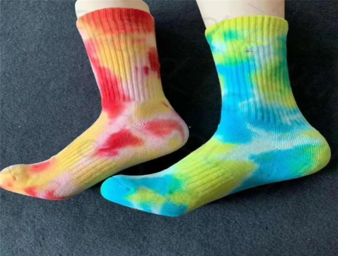 I più nuovi calzini con stampa Tie Dye Crew Calzini stampati divertenti alla moda Calzini lunghi in cotone per uomo Donna1594024