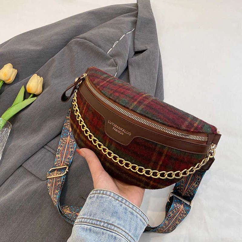 Casual Waist Bags Breast Bag for Women's Fashion and Leisure Winter New Plaid Crossbody Bag with Chain Design and Small Fragrant Waist Bag