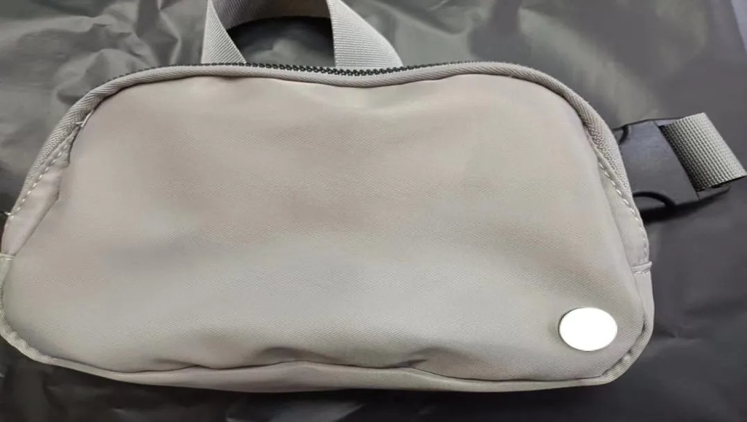 LL Fanny Pack Unisex Purses Pocket Chest Bags Travel Beach Phone Bag Stuff Sacks Handbags Running Waist Bags Waterproof Adjustable7881293