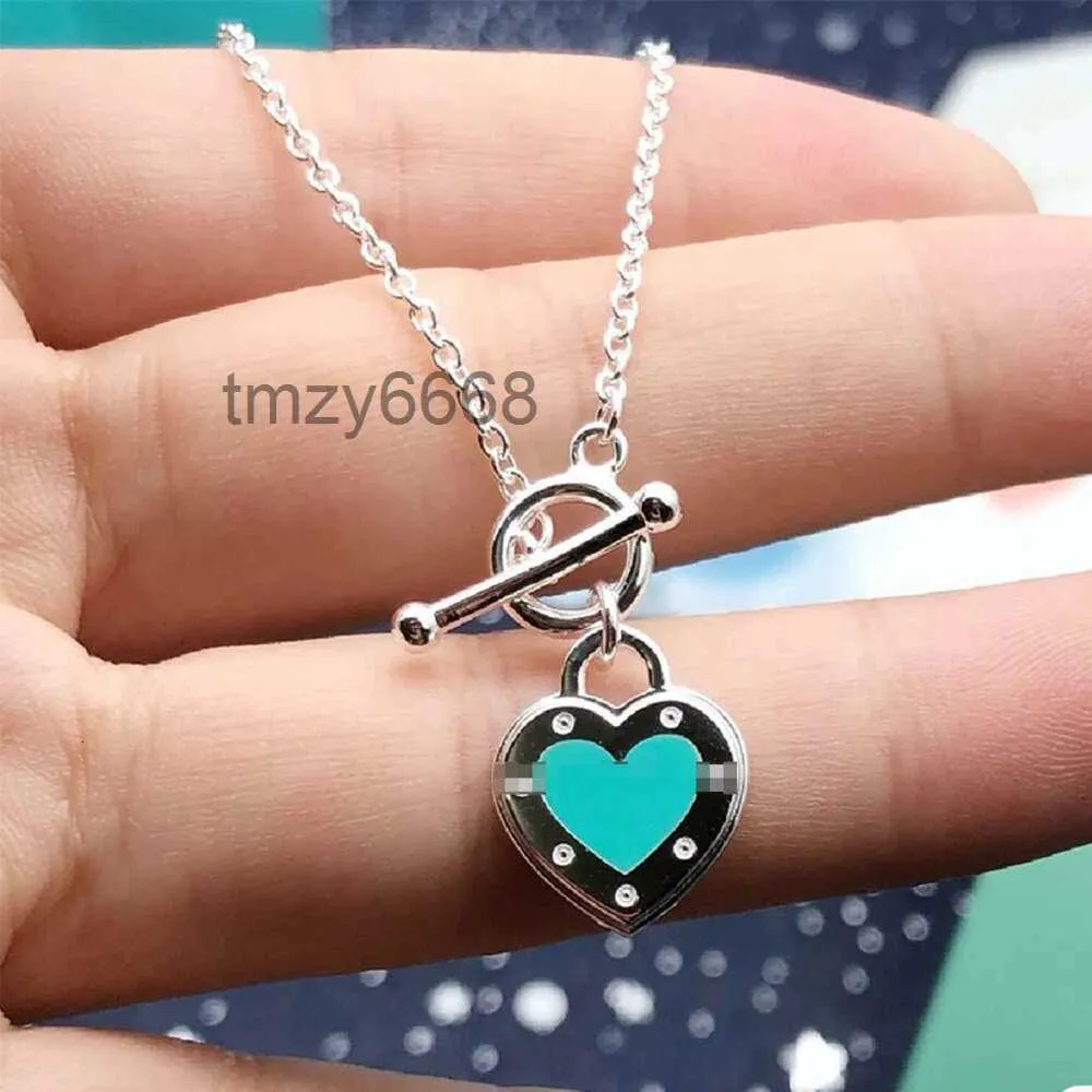 Necklace t 925 Sterling Silver Love Ot Buckle Heart Shaped Pendant Tie Small Crowd Collar Chain CAS2