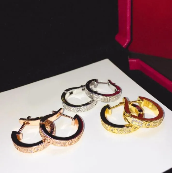 Boucles d'oreilles Love Series serties de diamants ADITA pendantes en laiton plaqué or ne se décolore pas, réplique officielle de qualité supérieure avec boîte Exquisit3394620