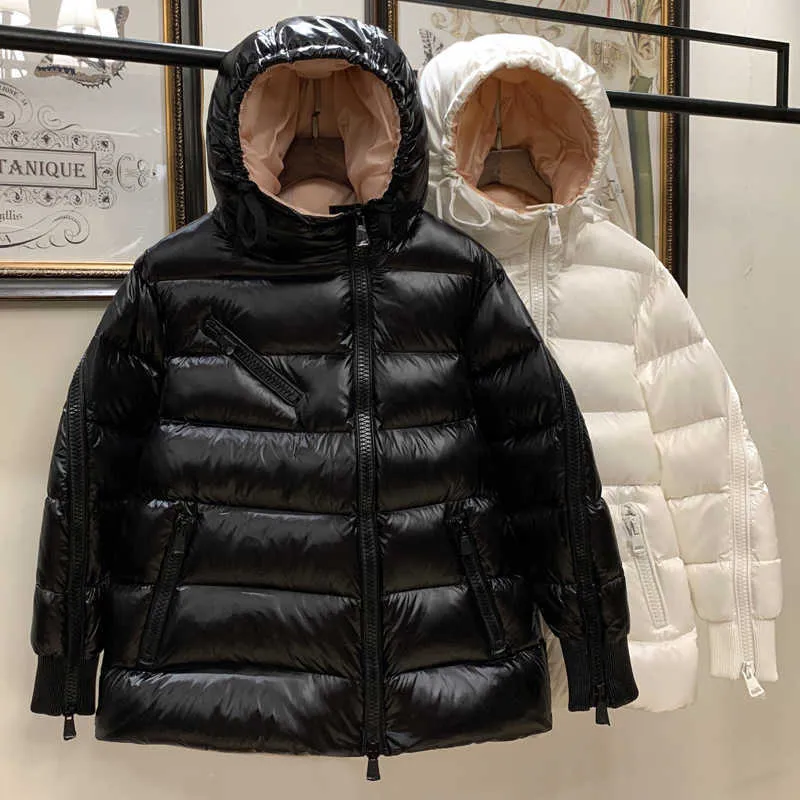 Женские пуховые парки Saimengkou Feather Emperor Shopping Mall Тот же стиль White Duck Black Aline Свободное утолщенное короткое пальто с капюшоном для женщин