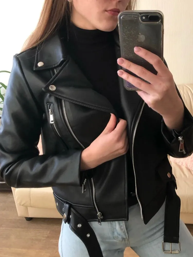 Kvinnor Spring Autumn Black Faux Leather Jackets dragkedja BASIC PLOW Turn-Down Collar Motor Biker Jacka med Belt 4 Färg 240111