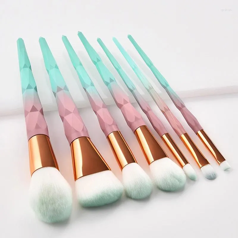 Pinceaux de maquillage professionnels 7 pièces, manche en bois de voyage, ensemble de pinceaux pour le visage personnalisés, outil pour fond de teint, Blush