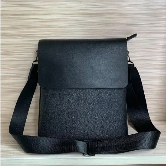 Lujos Bolsas de moda Diseñadores Bolsas Bolsa para hombre Messenge Bolso Maletín Laptop Hombro Cinturón de cuero genuino Bolsa de cintura Mens Bumbag Mochila Monederos