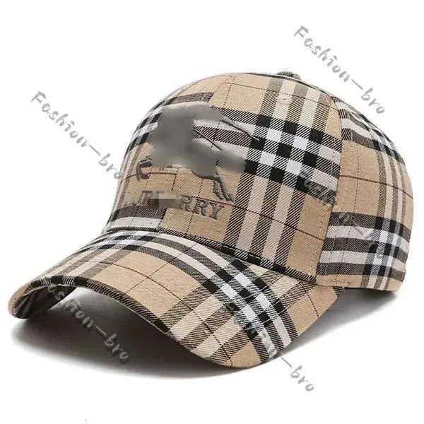 Bur Berry Fashion New Mens Hat Hat Classic Plaid Baseball Cap for Men Women High End Luxury Cap Retro Plaid Letter Sun Hat Bucket Hat Hats Xaiz