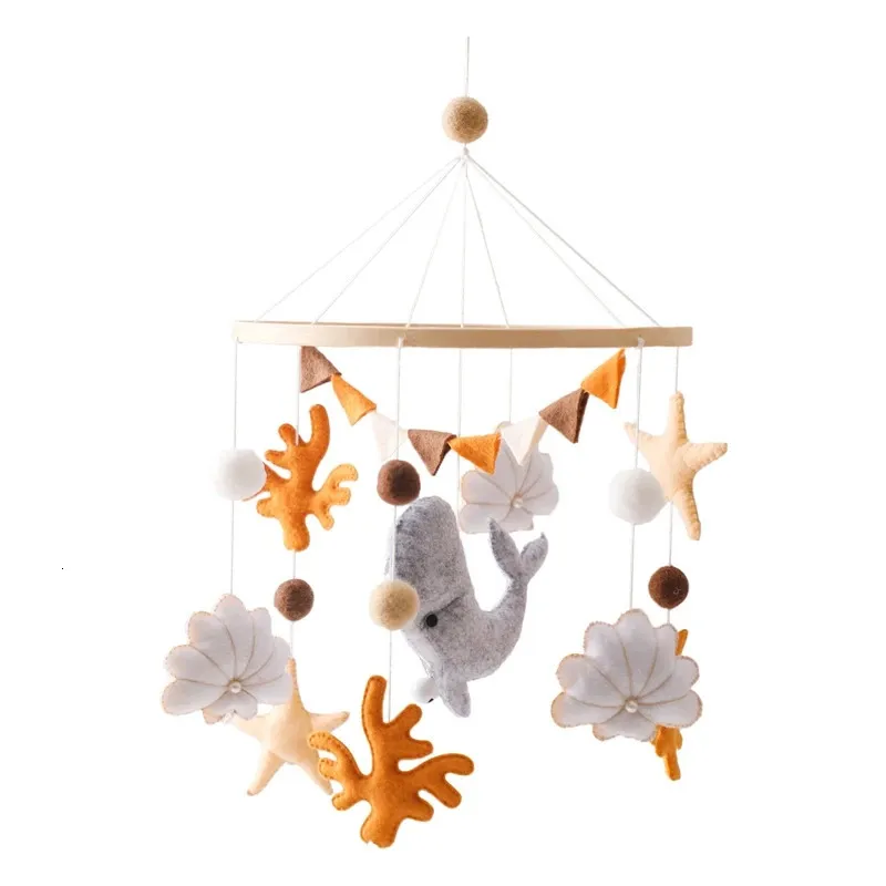 Baby Rattle Toy Soft Felt Ocean Wood Mobile On the Bed Born Music Box Bell Hanging Toys Holder Bracket Spädbarn Crib 240111