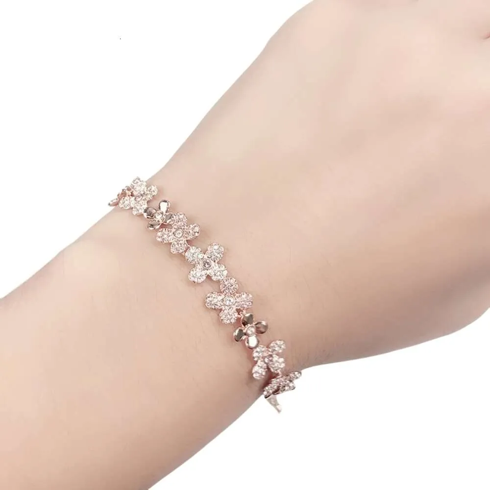 Swarovskis Bracelet Designer Women Top Quality Bangle Rose Gold Romantic Flower Bracelet Women's Element Crystal Plum Blossom Bracelet