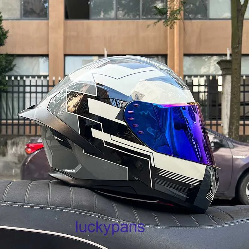 Certyfikacja National AGV3C AGV Nowy kask motocyklowy pełne kaski dla mężczyzn i kobiet Winter Bluetooth Four Seasons Big Tail Wing W4E6