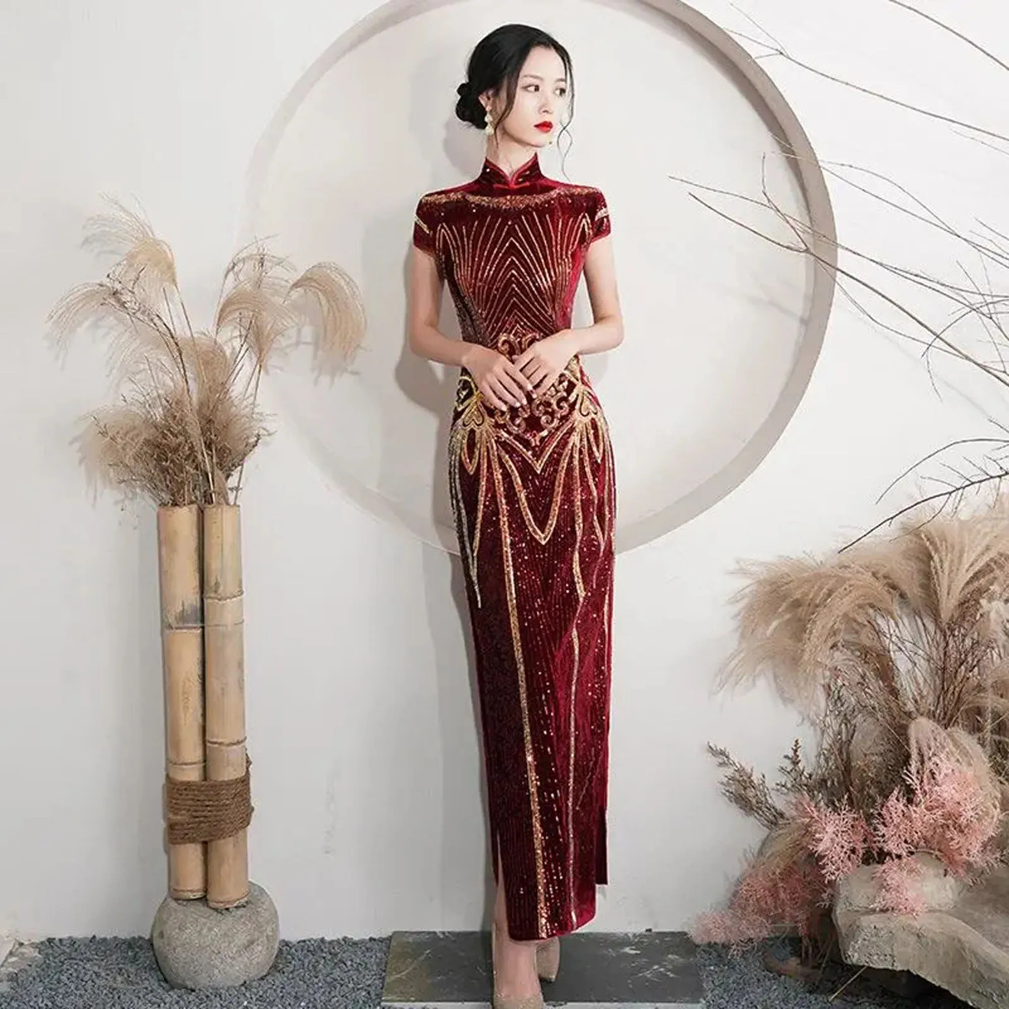 Robe de mariée chinoise traditionnelle en velours à paillettes, style sirène, manches longues, Cheongsam, robe chinoise pour dame Qipao, robe de soirée de mariée