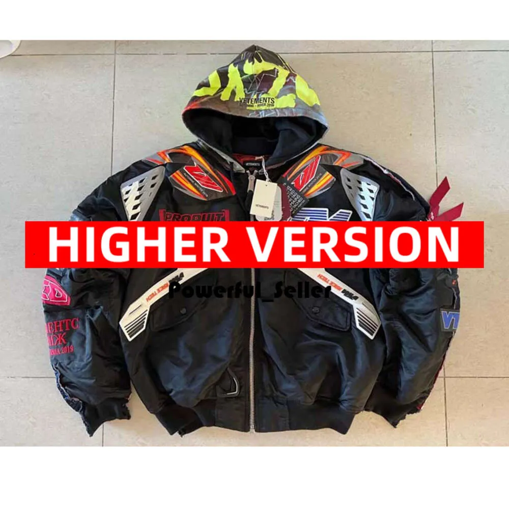 디자이너 Vetements Jackets High Street Original Vetements 남성 세탁 데님 재킷 대형 VTM Jackets 패션 폭격기 패치 태그 9954