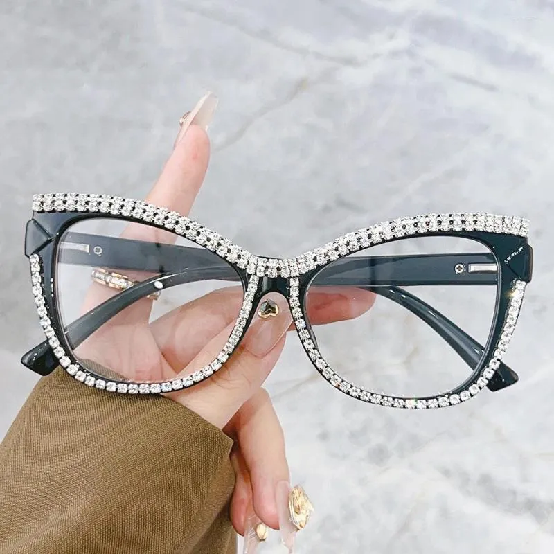 Sunglasses Frames Luxury Cat Eye Big Frame Anti Blue Light Glasses Blocking Filter Computer Women Men Brand Designer Diamond Chain Eyewear