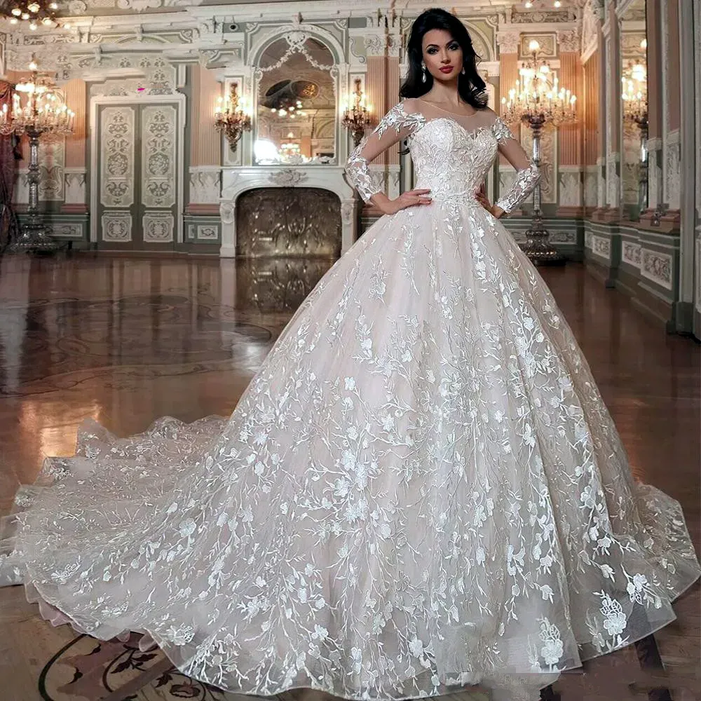 Robe de bal en dentelle princesse robes de mariée tribunal train manches longues encolure dégagée élégante robes de mariée romantique personnaliser robe de mariée 2024 s