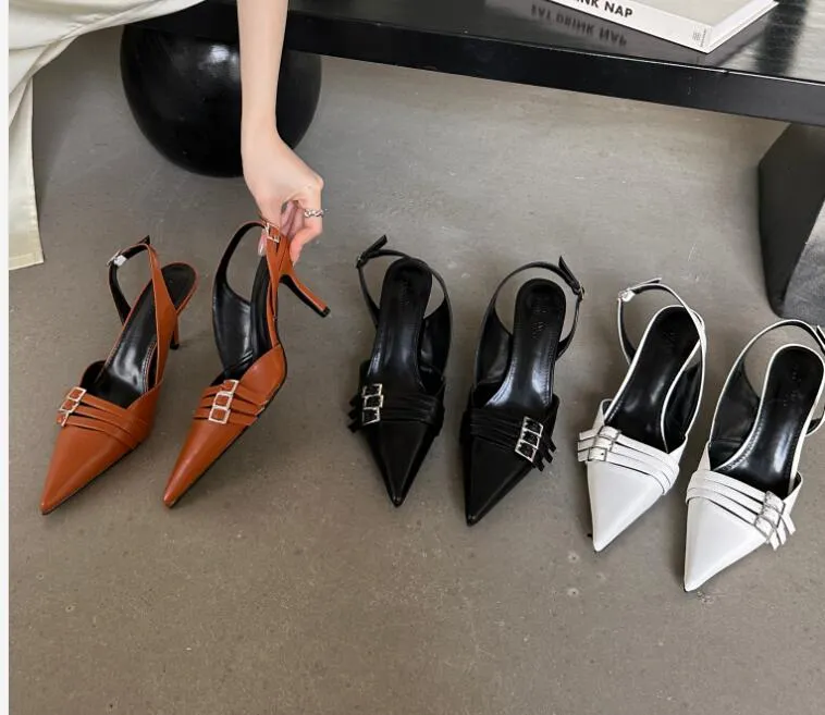 Narrow pumps hotsell
