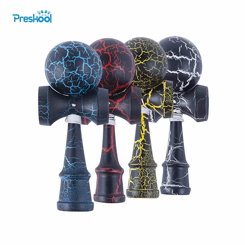 Attraktiv Kendama 18,5 cm Rolig japansk traditionell träleksak Kendamas Ball Colorful Pu Paint Wood Toys 240112