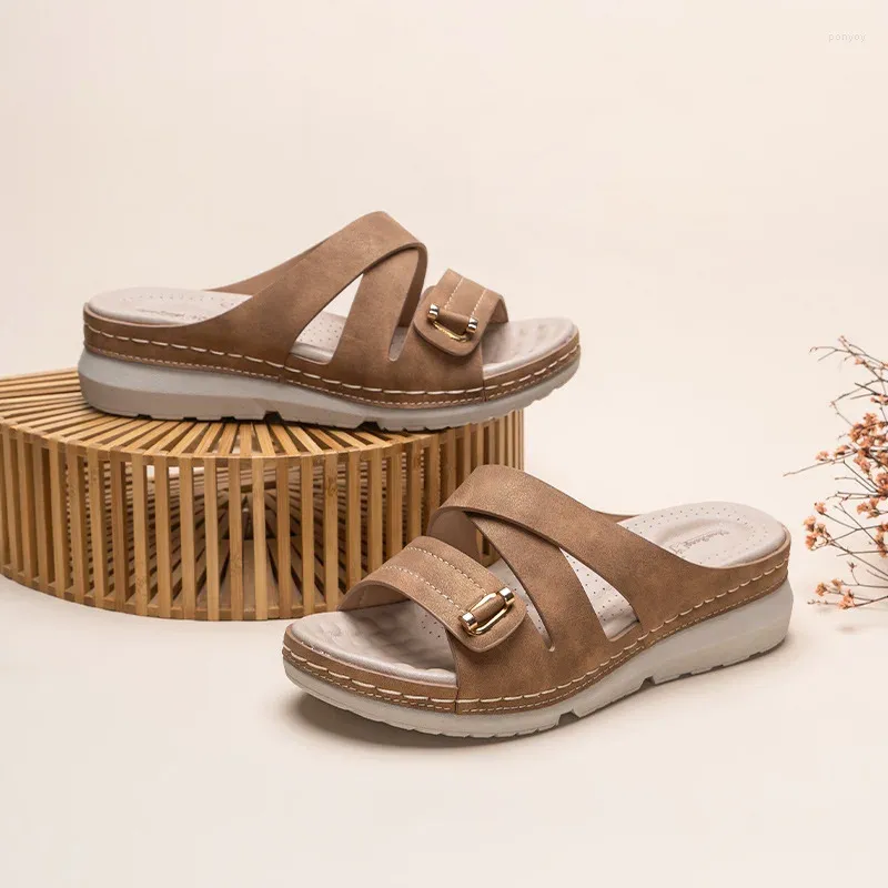 Sandalen 2024 Damen Hausschuhe PU-Lederschuhe Bequeme Plattform Flache Sohle Damen Lässige weiche Sandale