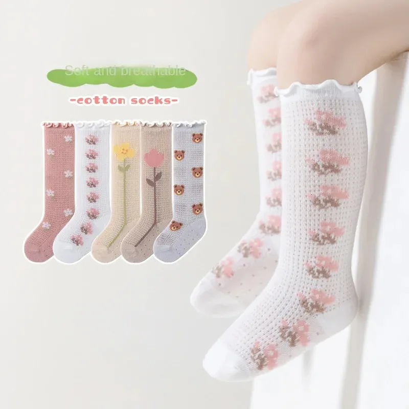 4 pary/Lot Girl Socks Cute Botton Baby Knee Socks Born Tube Dzieci Miękkie wysokie skarpetki dla maluchów podgrzewacze nóg Socken 240112