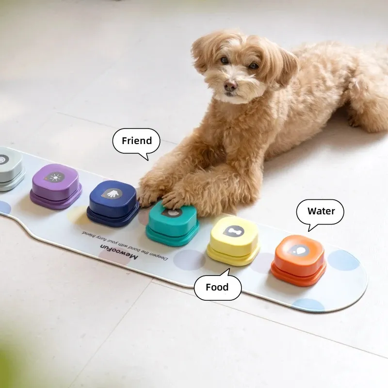Mewoofun botão de gravação de voz, brinquedos para animais de estimação, botões para comunicação, treinamento de animais de estimação, campainha gravável, botão de conversa com tapete 240113