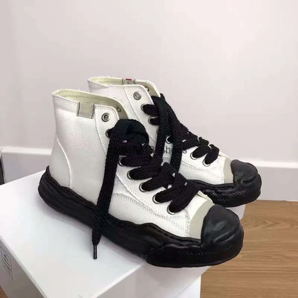 CO Brand Maison Mihara Yasuhiros Scarpe disciolte Mmy Mensthick Sole High Top Top Canvas Women Women Classic Pure Multicolour Lovers Cash Shoes Shoes