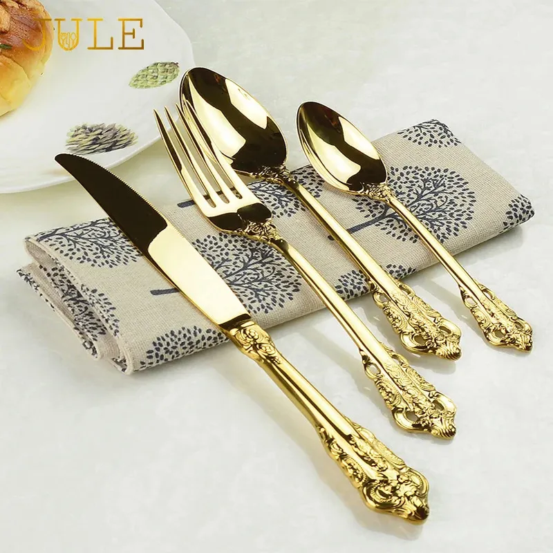 Set di posate da tavola vintage placcato oro occidentale 24 pezzi Coltelli da pranzo Forchette Cucchiaini Set di stoviglie di lusso dorate Incisione 240113