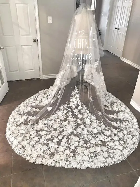 Voiles 2019 romantique 3D Floral voiles de mariage deux couches dentelle cathédrale longueur personnalisé luxe voile de mariée avec peigne vente chaude
