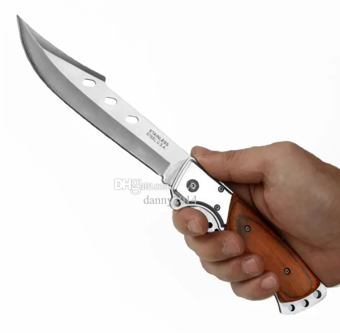 Pocket Folding Knife Camping Survival Tool Portable Defense Knify Demontering Snabbkniv Rostfritt stål Bladet Trähandtag Hunt Knife