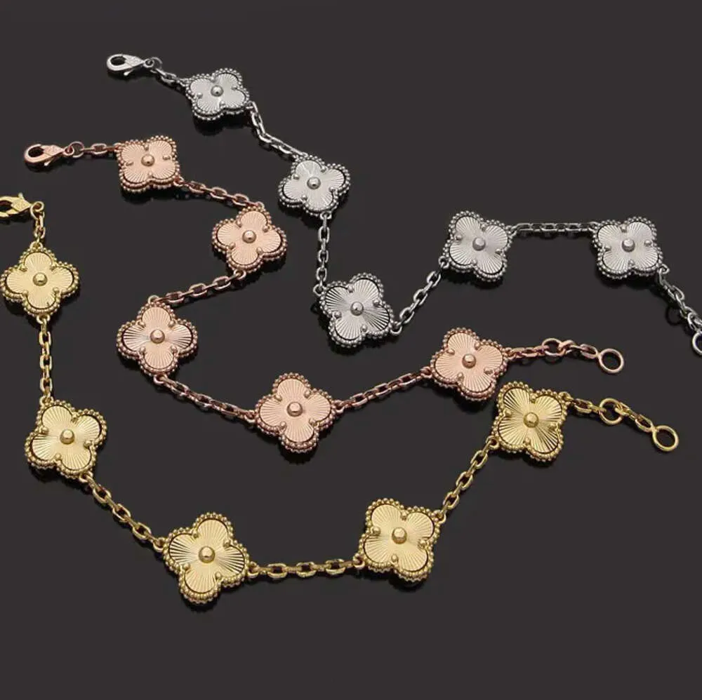 Allas favoritstil Luxury Designer Link Chain Armband Four Leaf Cleef Clover Womens Fashion 18K Gold Armets smycken Par Gift129