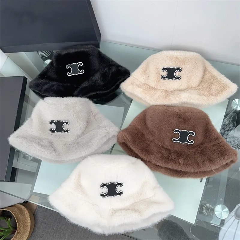 Modaya moda kova şapkası lüks kapaklar şapkalar erkek taklit vizon kürk calssic mektup kova şapka kadınlar erkek siyah unisex beanies kış kaput