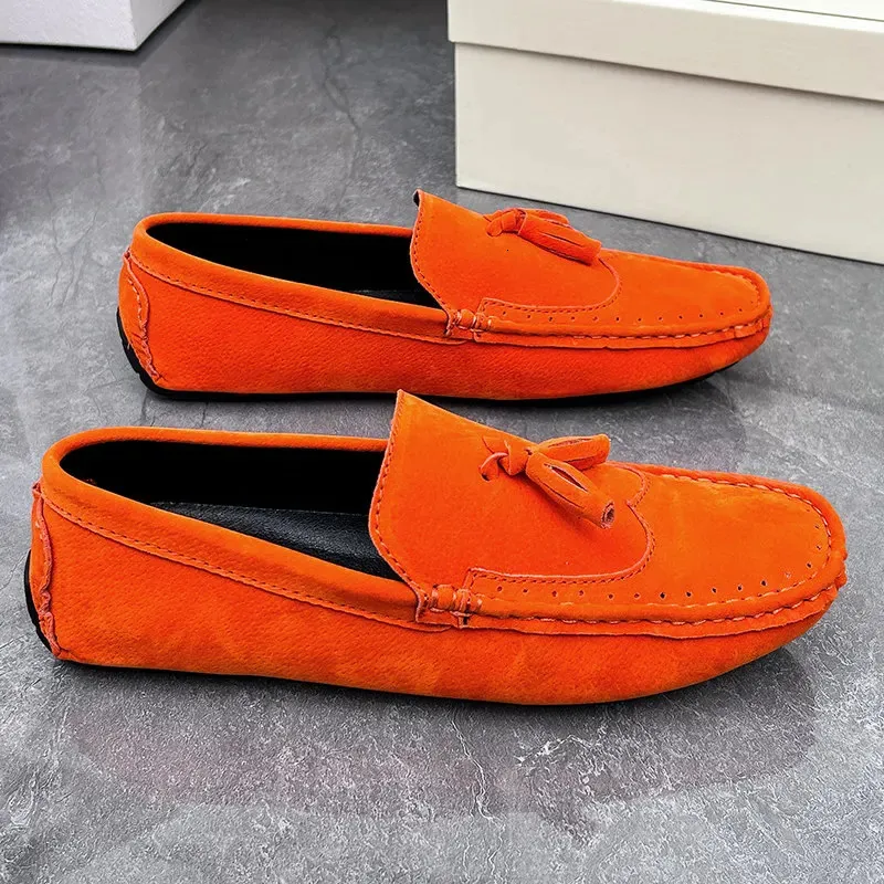Chaussures en daim hommes mocassins mode mocassins Orange pour hommes chaussures plates à enfiler Brogue chaussures de bateau décontractées homme grande taille 48 240112