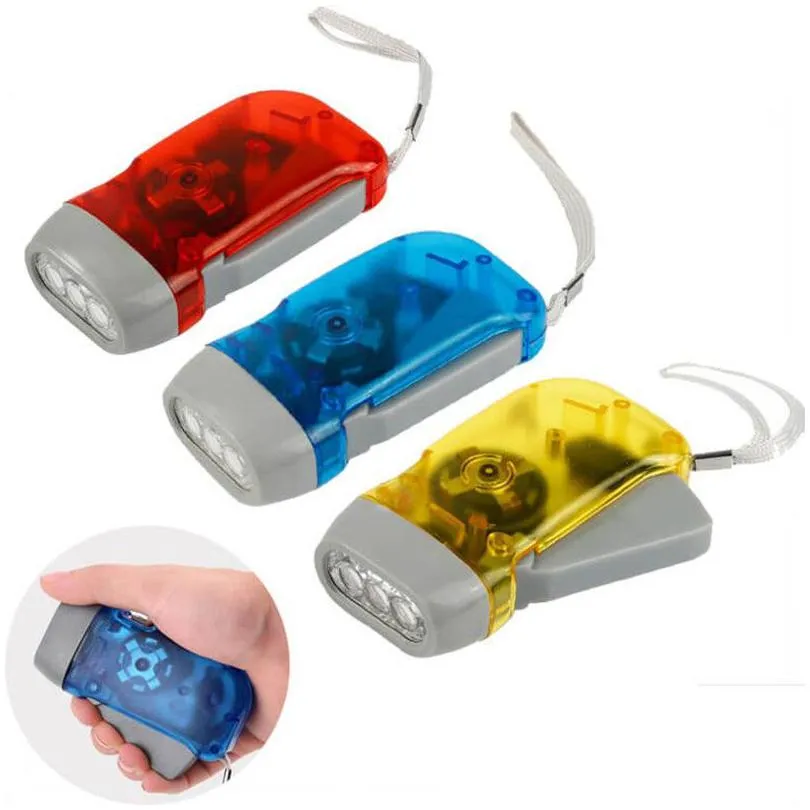 Nödberedskap Partihandel Mini Hand Press Flashlight Keychains Lanyards Outdoor Portable Plastic 3Led Lighting Tool Drop Delive DH7EF