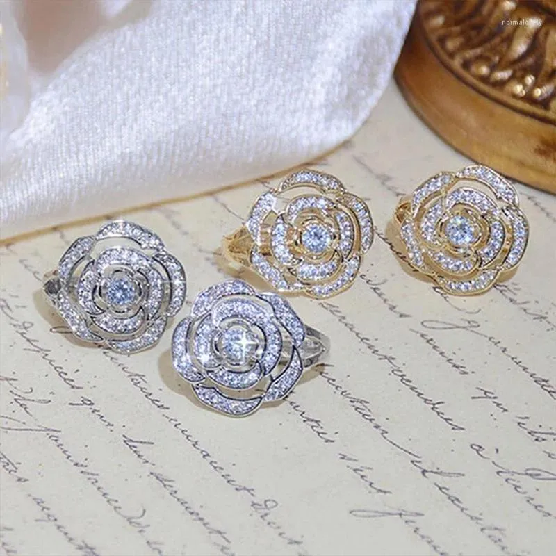 Boucles d'oreilles cerceau de fleurs scintillantes pour femmes, entièrement pavées de pierre CZ, couleur argent/or, bijoux de fiançailles de mariage