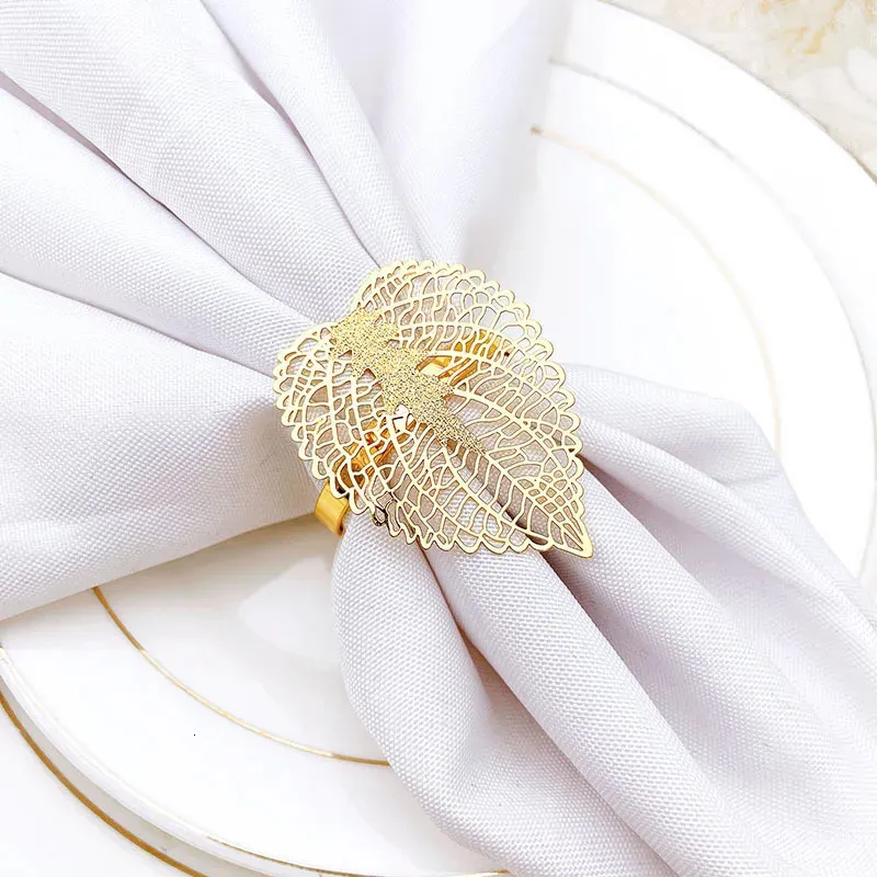 8pcslot Golden leaf napkin ring metal hollow buckle holiday party table top decoration 240112