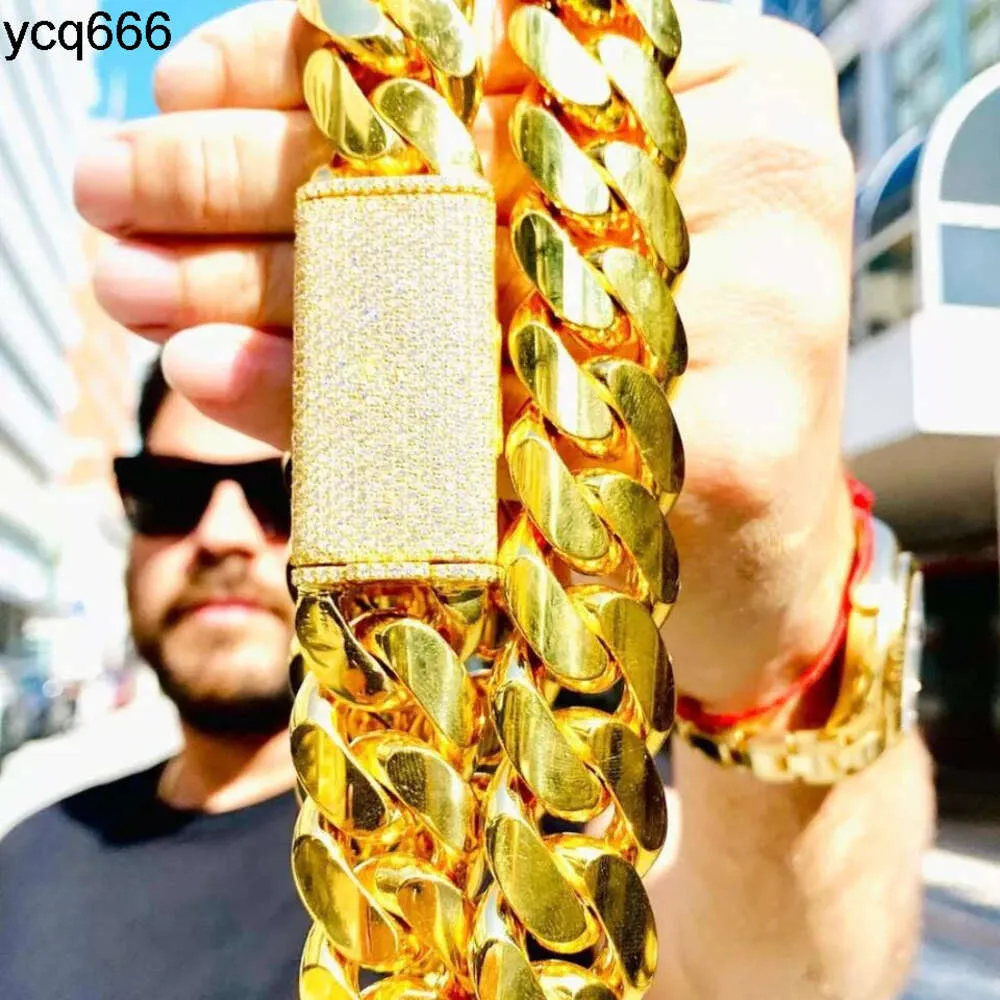 Özel kararsız hip hop takılar altın vvs doldurulmuş paslanmaz çelik moissanit buzlu toka Miami Küba Bağlantı Zinciri Erkekler için