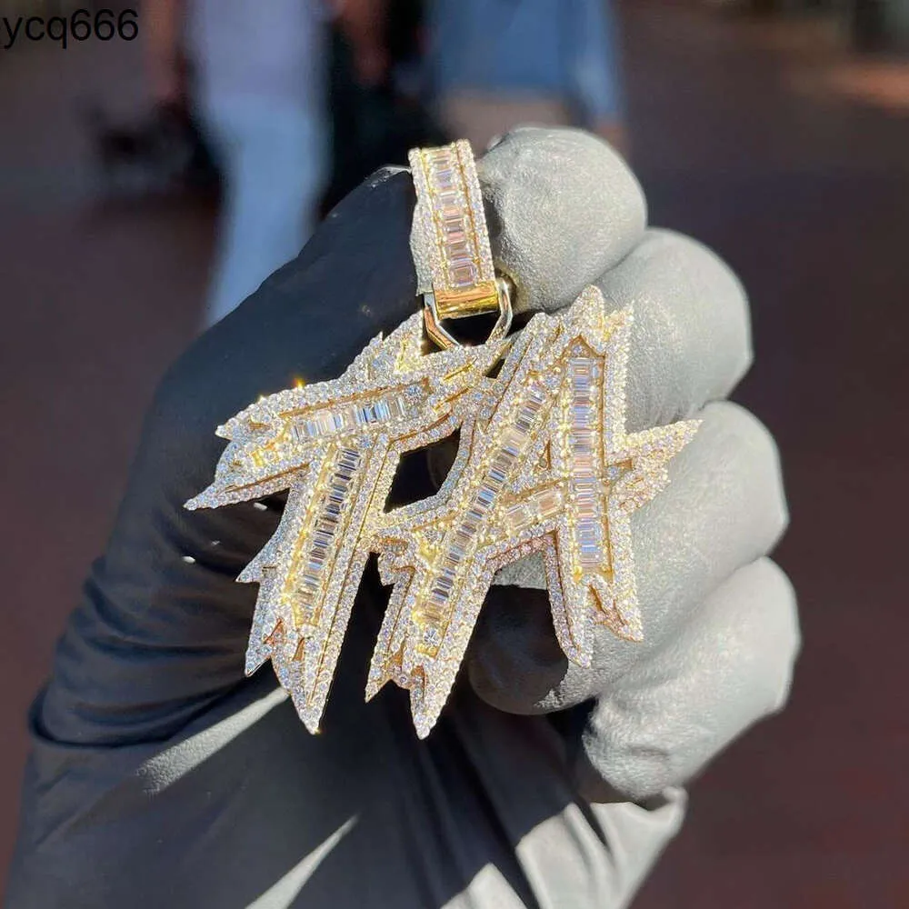 Pendentif glacé Hip Hop personnalisé, bijoux en or vvs 925 en argent Sterling, réglage fait à la main, pendentif lettre VVS Moissanite