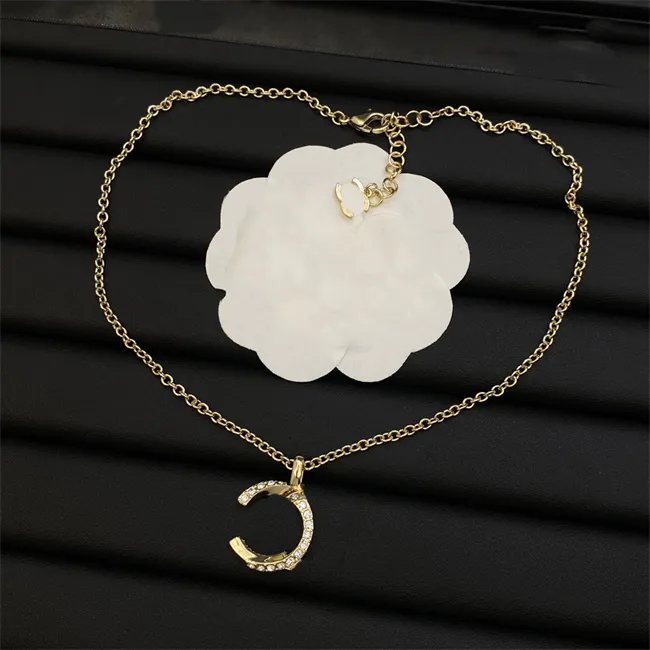 Designer Vrouwen Kristallen Ketting C Choker Hanger Ketting 18K Vergulde Messing Koperen Ketting Sieraden Accessoires 765667