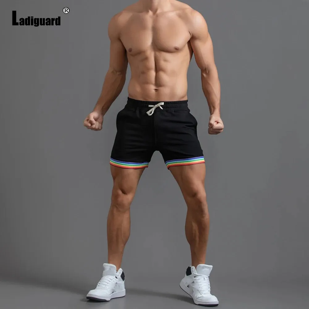 Artı Boyut 4xl Erkekler Leisure Shorts Cepler ile Kısa Pantolon Çizim Erkek Yaz Günlük Sıska Sıska Sahil Giyim 240113