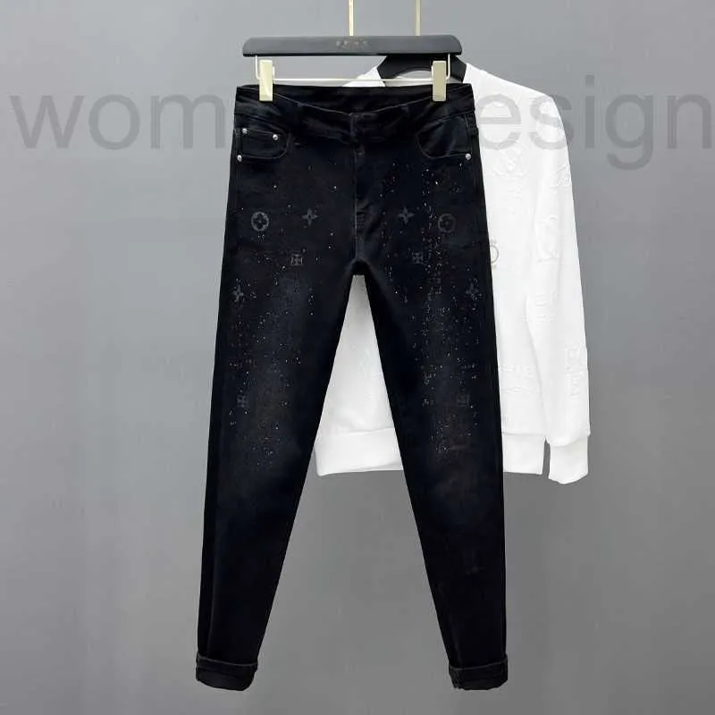 Designer Herren Jeans Designer Hot Diamond Print Broken Hole Net Red Slim Fit Füße Koreanische Modemarke Blue Nine Points Herbst Neu M2MI 4SZX