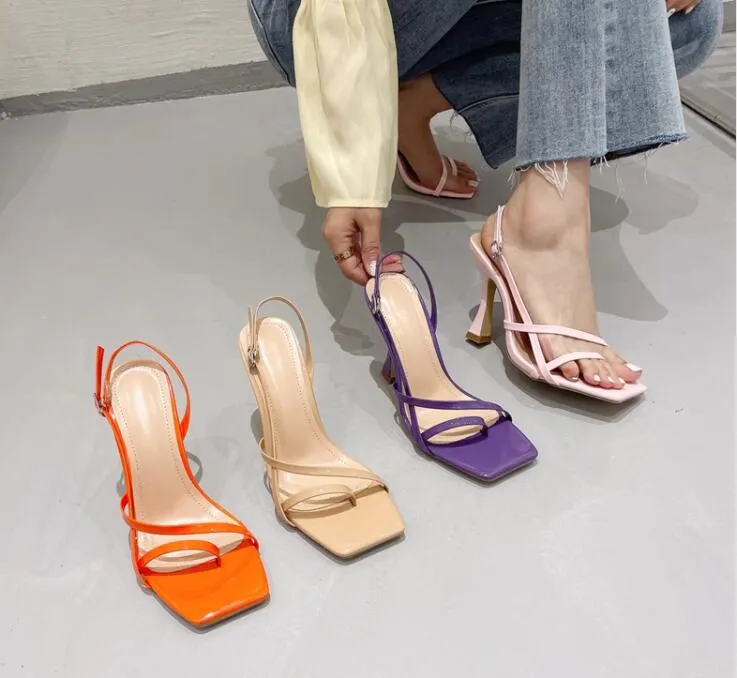 Yaz Slingback sandalet kadın moda kare ayak parmağı klip toka kayış bayanlar elbise pompaları ayakkabı patent