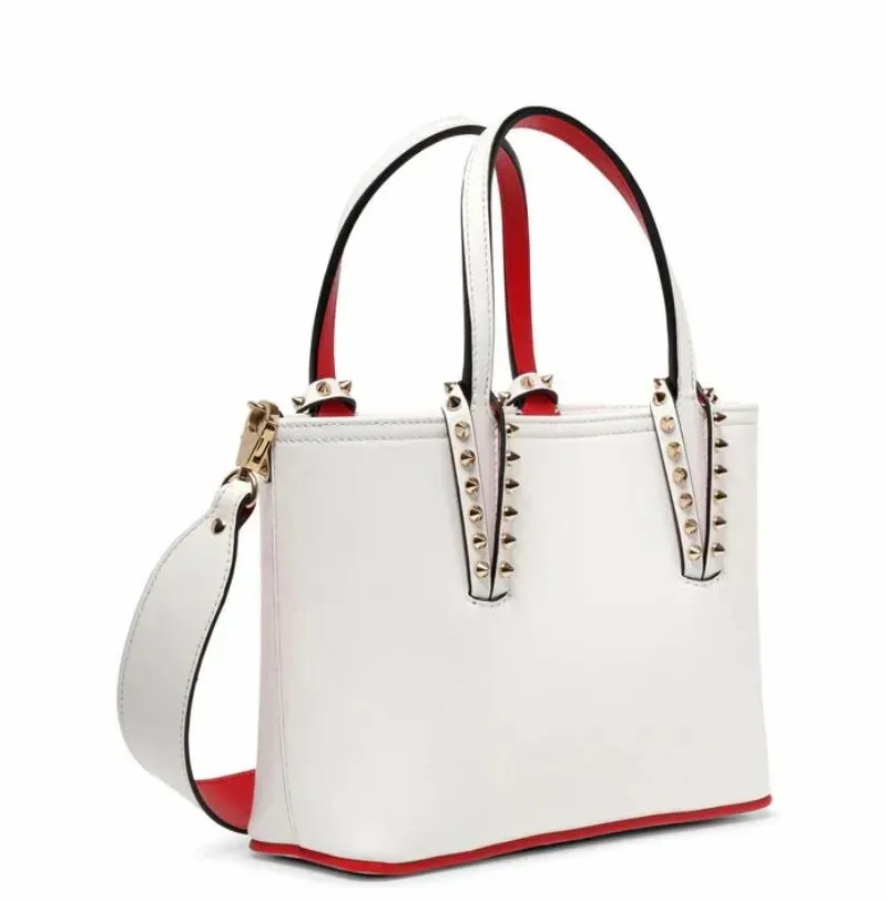 24SS Casual Tote Women väskor Cabata Mini Tote Bag Grained Calf Leather Spiked Texturaly-Leather Tote Evening Bag Hand Väskor