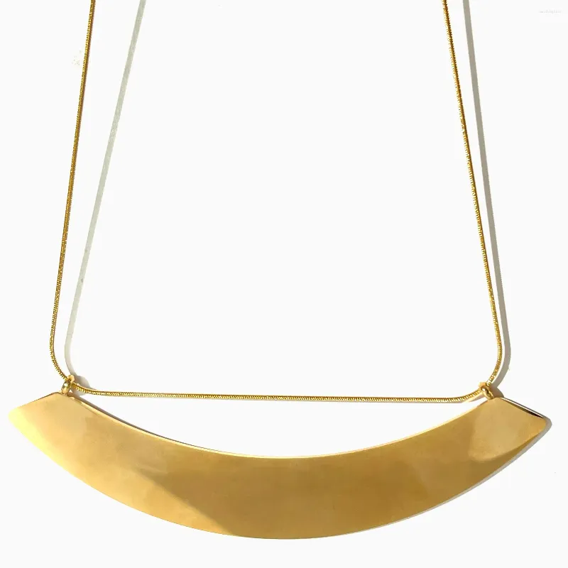 Ожерелья с подвесками Peri'sbox Массивное ожерелье из нержавеющей стали с золотым PVD-покрытием, большое полуплоское ожерелье в форме диска, женское минималистское массивное ювелирное изделие для улицы