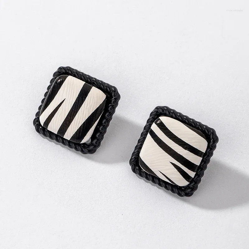 Dangle Earrings European And American Women's Black White Striped Leather Squares Round Studs Ins Geometric