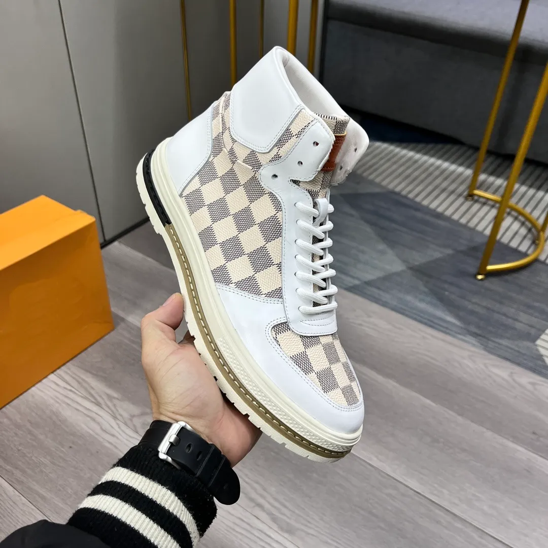 2024 luxury Casual shoes Travel real leather boots cowhide shoes fashion lady Flat designer Running Trainers Letters platform men sneakers For Boys Party Boots