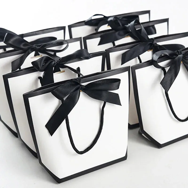 5Pcs Portable White Tote Gifts Bags with Handle Birthday Wedding Party Flower Packaging Wrapping Favors Goodie 240113