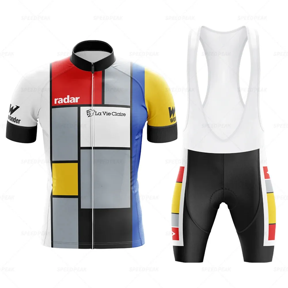 Retro Cycling Jersey Set Classical Bicycle Suit Cykel Kort ärm Män Bib Shorts Kläder Por Team Factory Gel Bortable Pad 240113